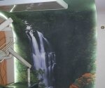 фотопечать на натяжном потолке с подсветкой водопад